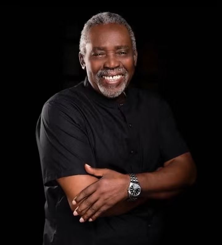 Veteran Nollywood actor Olu Jacobs has passed away.